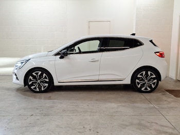 Used Renault Clio 2022 for sale - 76459764: Photo