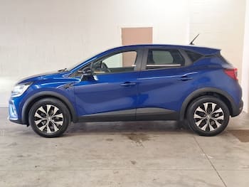 Used Renault Captur 2024 for sale - 79759704: Photo