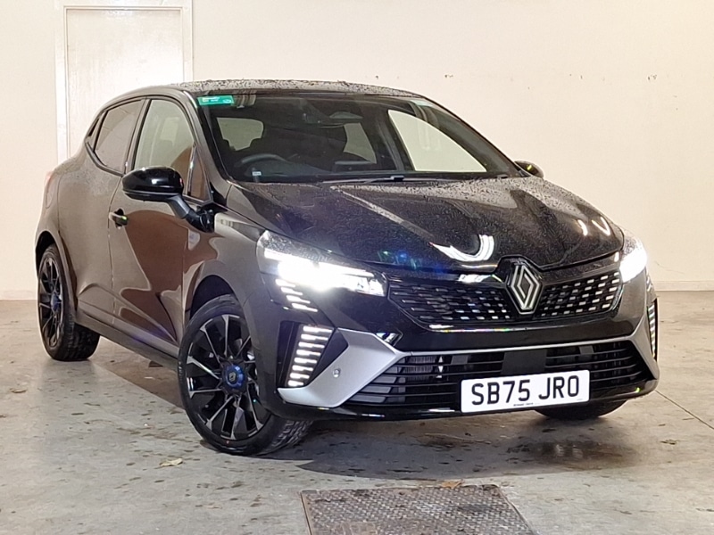 Used Renault Clio 2025 for sale - 76860792: Photo 1