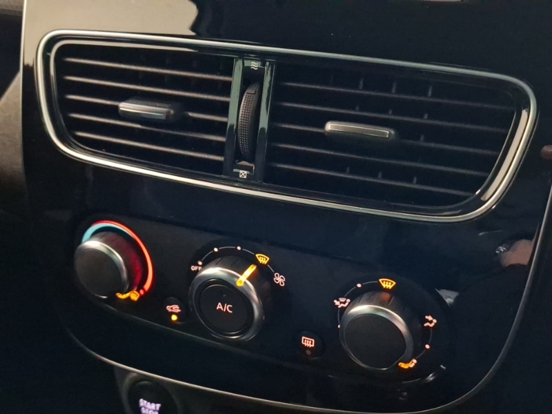 Used Renault Clio 2019 for sale - 76959075: Photo 16