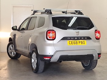 Used Dacia Duster 2018 for sale - 79195459: Photo