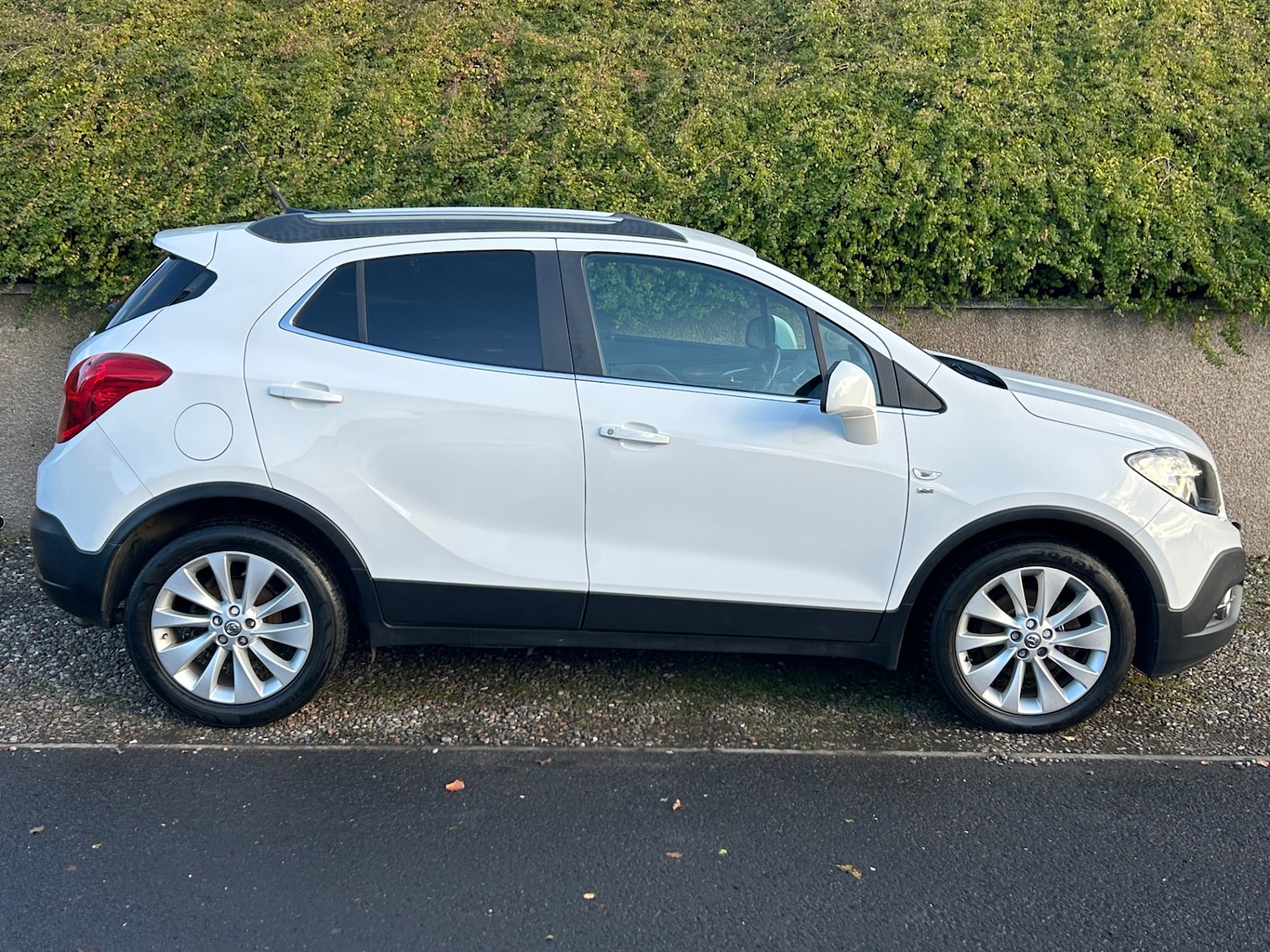 Used Vauxhall Mokka 2015 for sale - 76131080: Photo 2