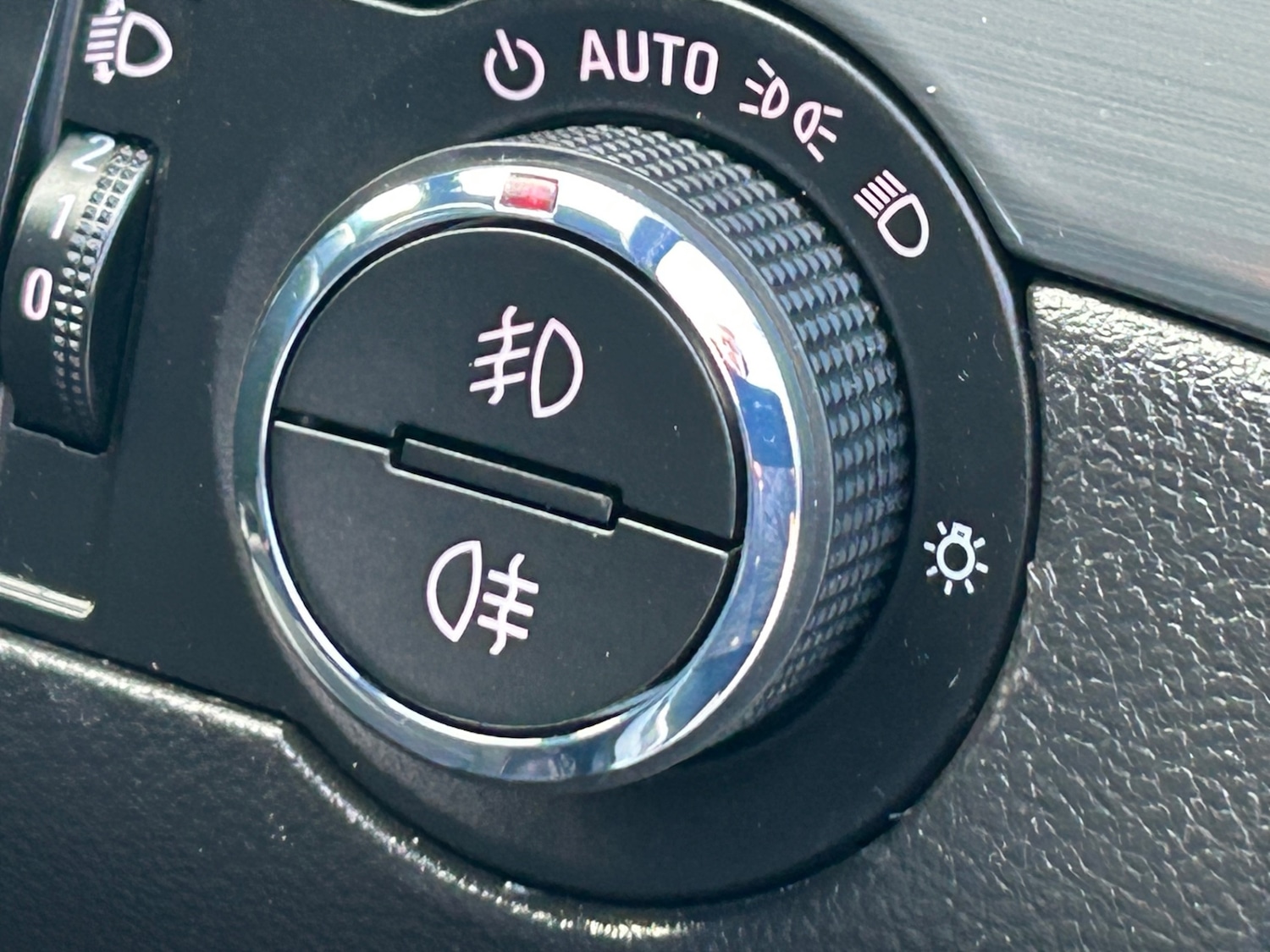 Used Vauxhall Mokka 2015 for sale - 76131080: Photo 31