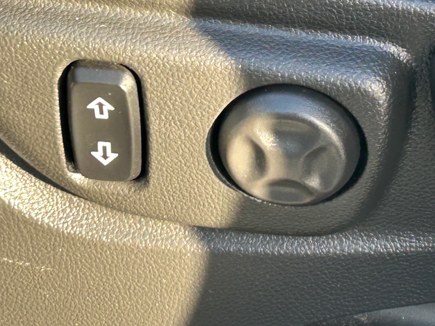 Used Vauxhall Mokka 2015 for sale - 76131080: Photo 39