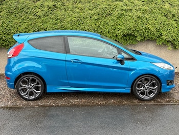 Used Ford Fiesta 2015 for sale - 78827895: Photo