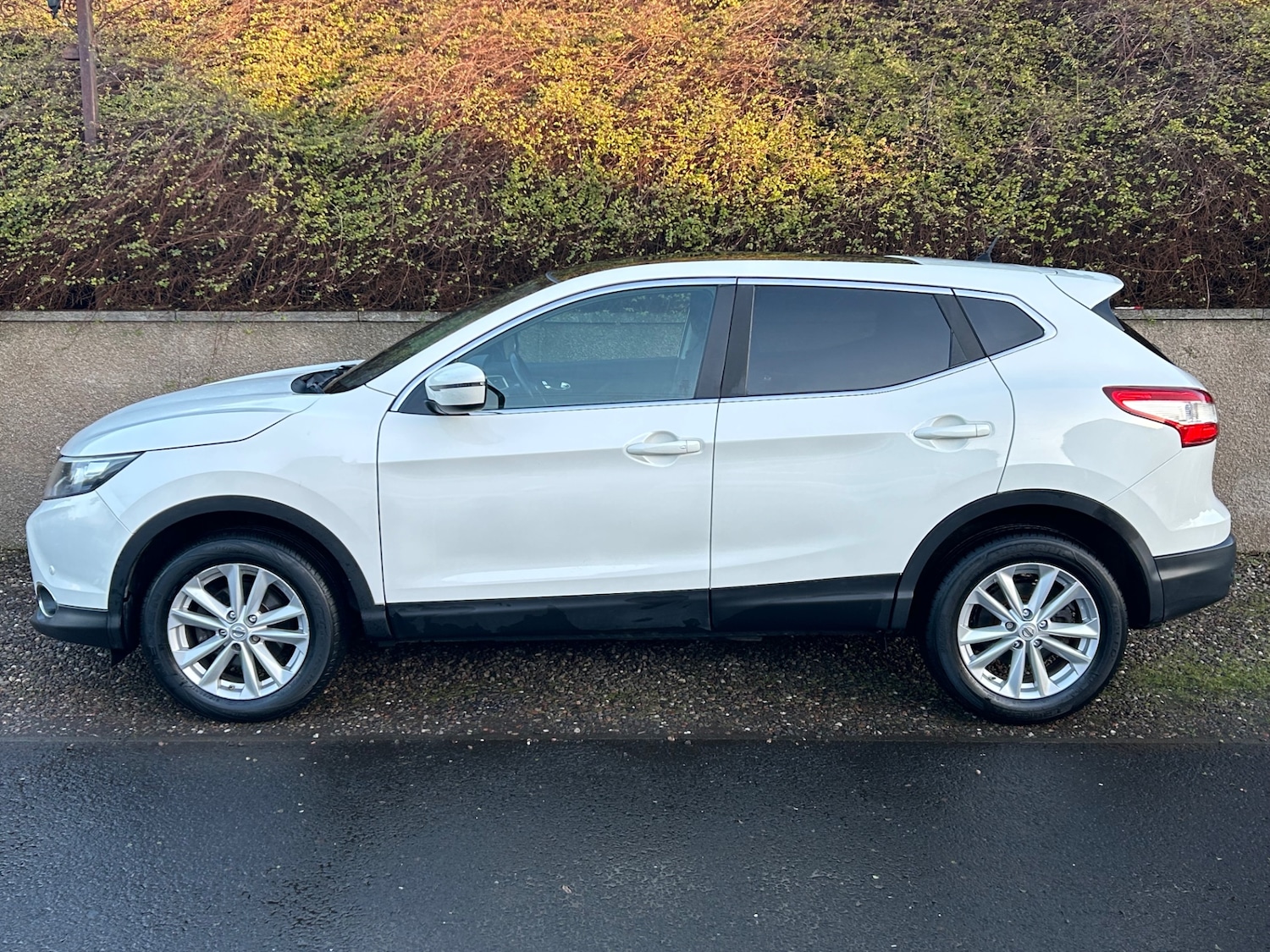 Used Nissan Qashqai 2014 for sale - 77012342: Photo 3