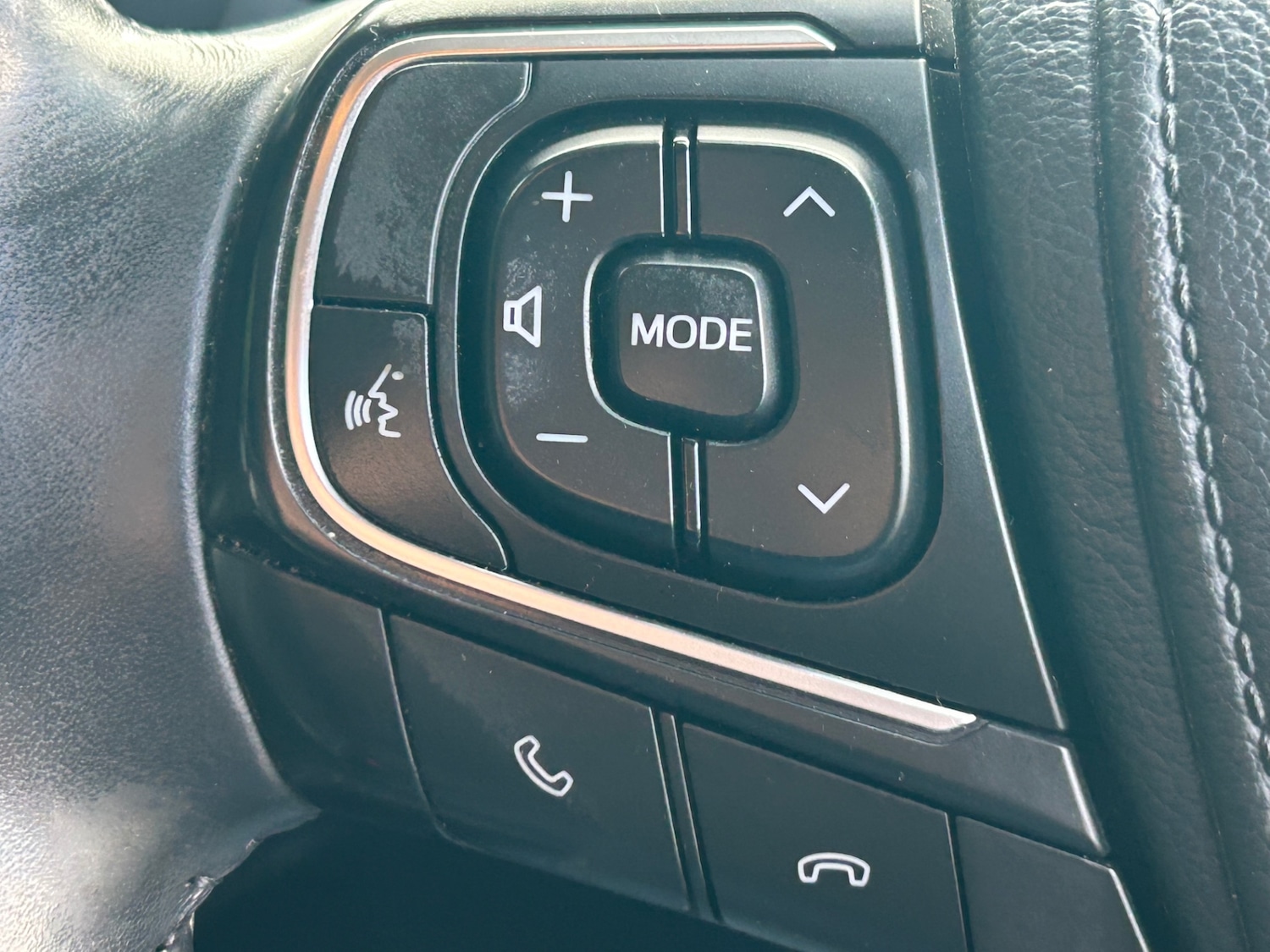 Used Toyota Avensis 2017 for sale - 76128684: Photo 17