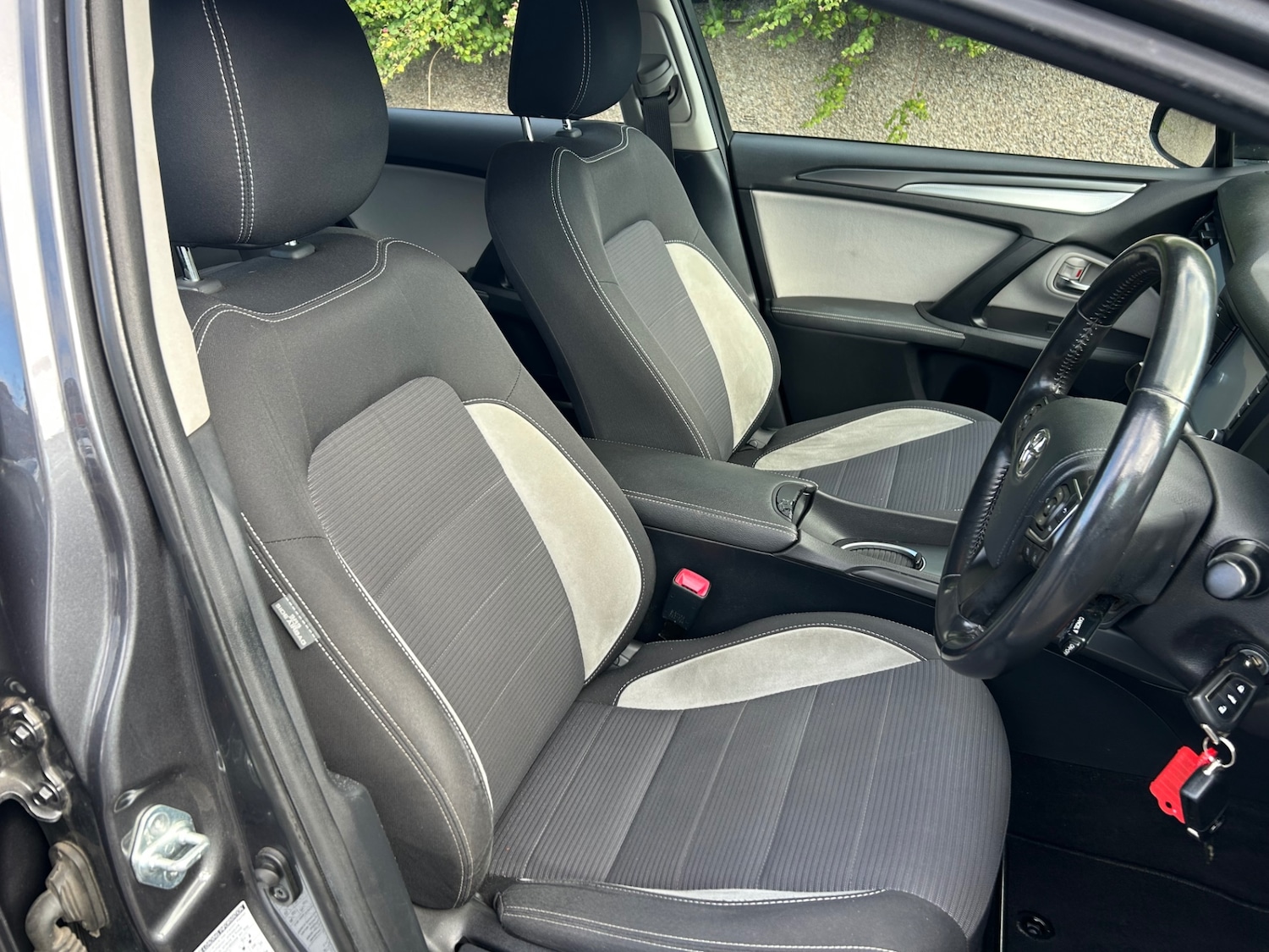 Used Toyota Avensis 2017 for sale - 76128684: Photo 19