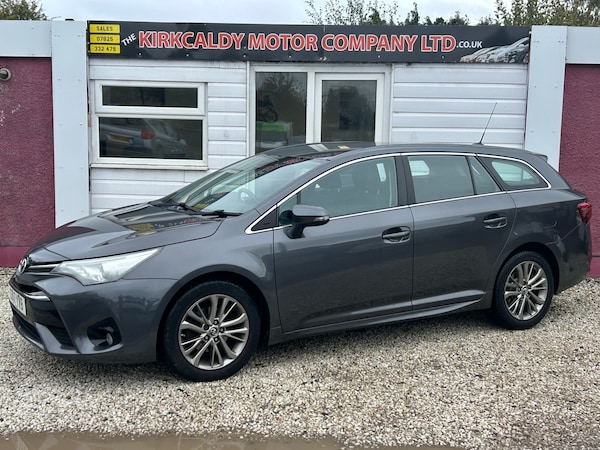 Used Toyota Avensis 2017 for sale - 76128684: Photo 1