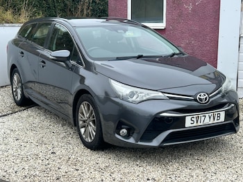 Used Toyota Avensis 2017 for sale - 76128684: Photo 2