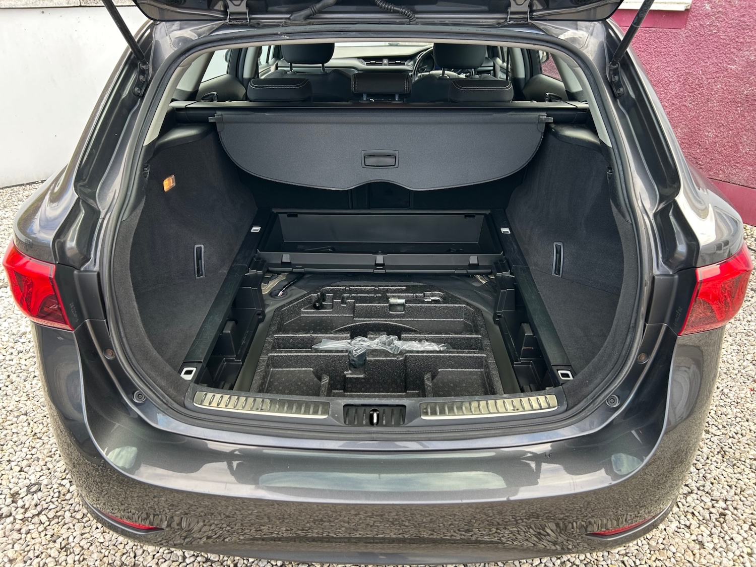 Used Toyota Avensis 2017 for sale - 76128684: Photo 34