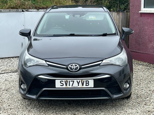 Used Toyota Avensis 2017 for sale - 76128684: Photo 3