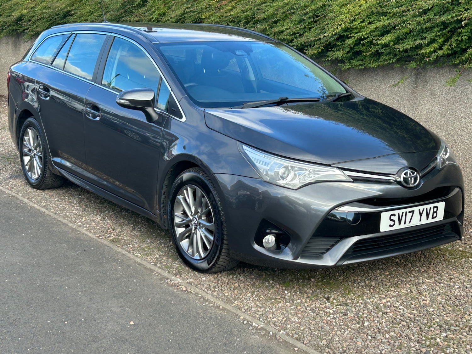 Used Toyota Avensis 2017 for sale - 76128684: Photo 4