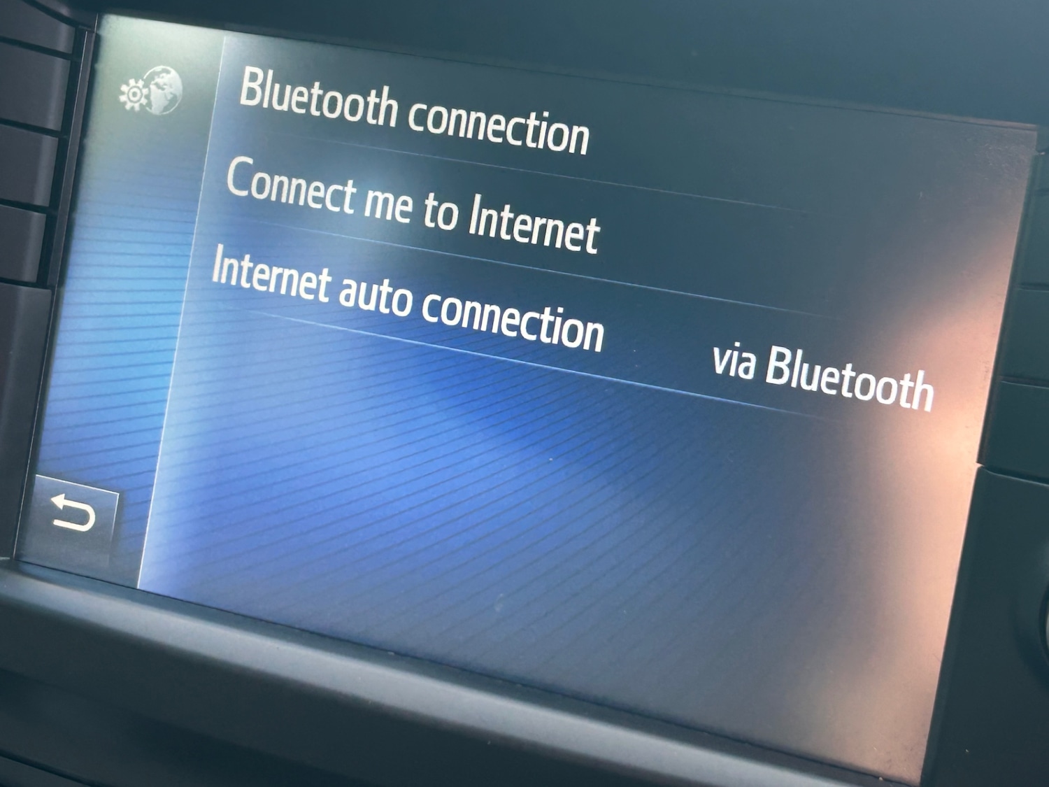 Used Toyota Avensis 2017 for sale - 76128684: Photo 49