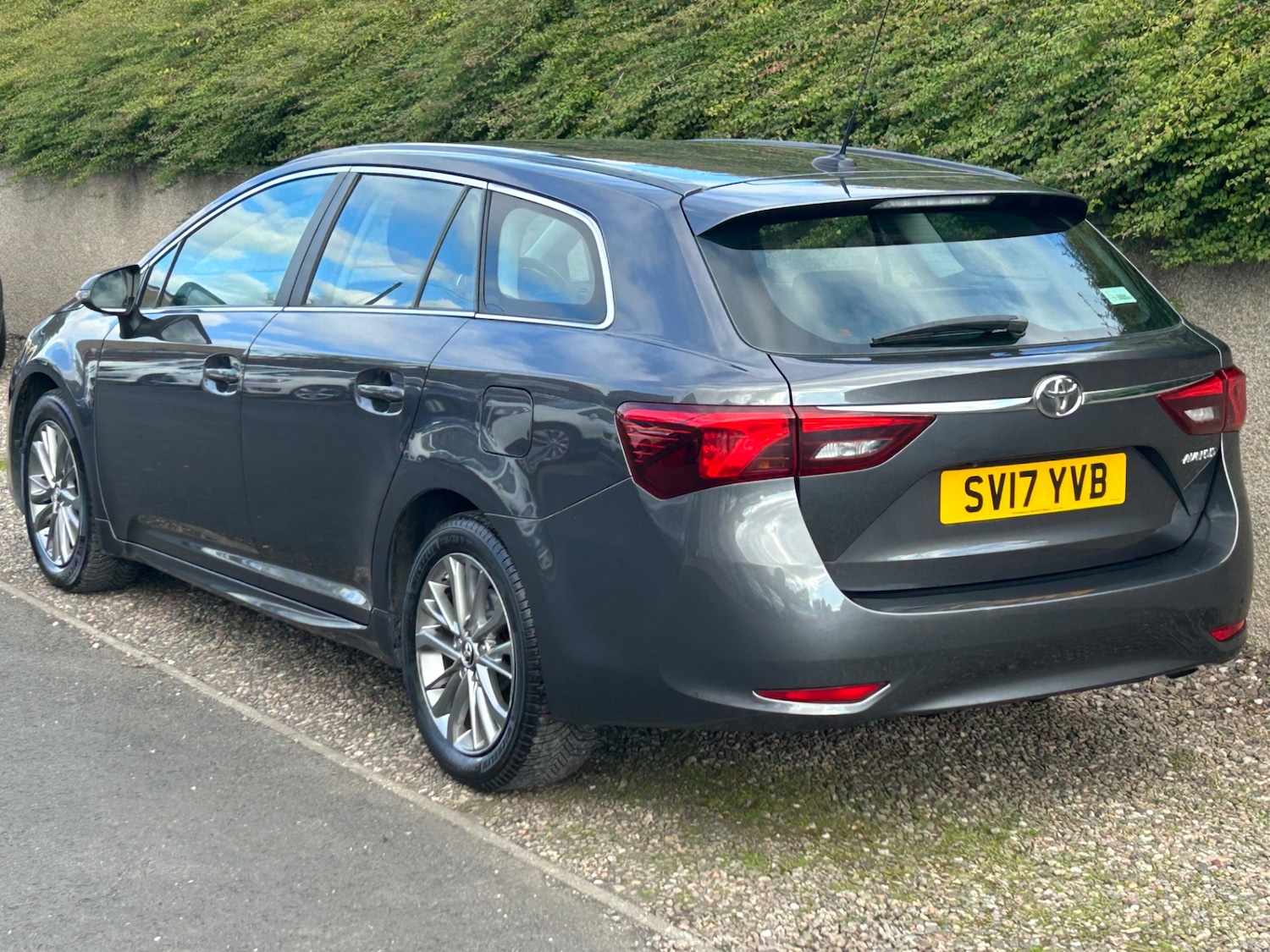 Used Toyota Avensis 2017 for sale - 76128684: Photo 5