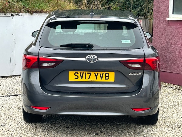Used Toyota Avensis 2017 for sale - 76128684: Photo 6