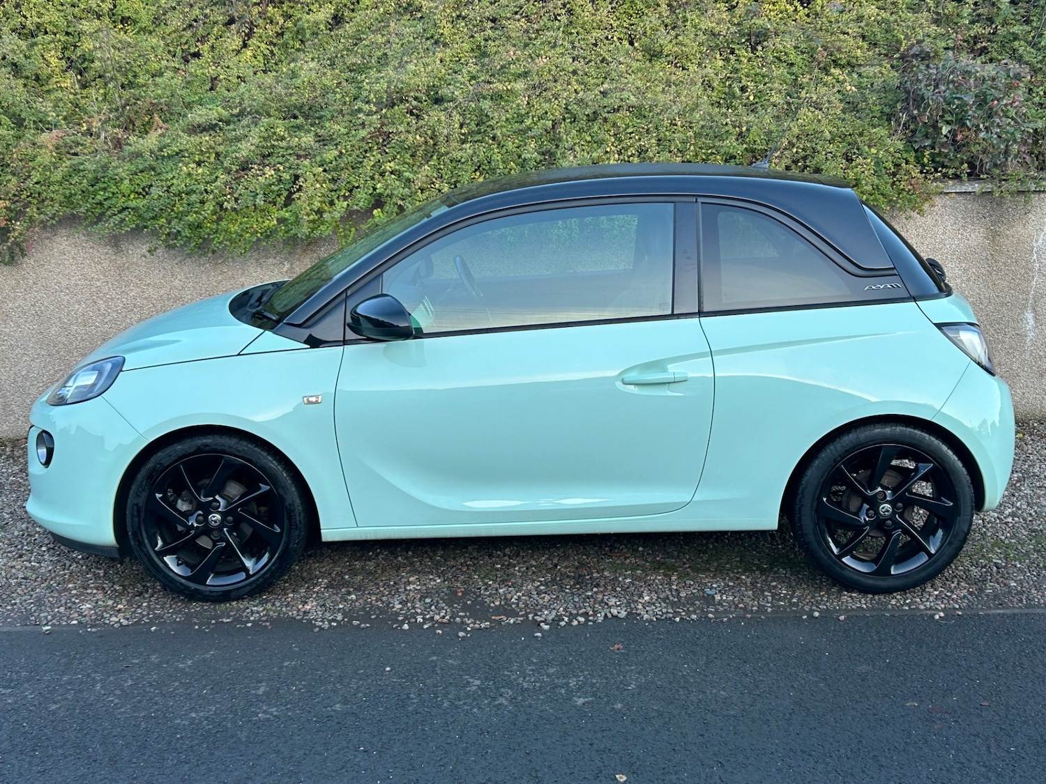 Used Vauxhall ADAM 2017 for sale - 76697017: Photo 3