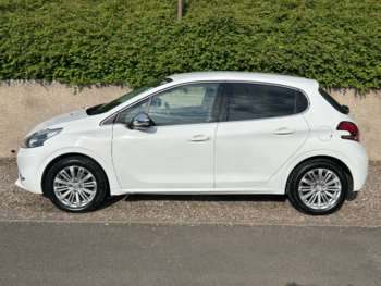 Used Peugeot 208 2016 for sale - 74883918: Photo