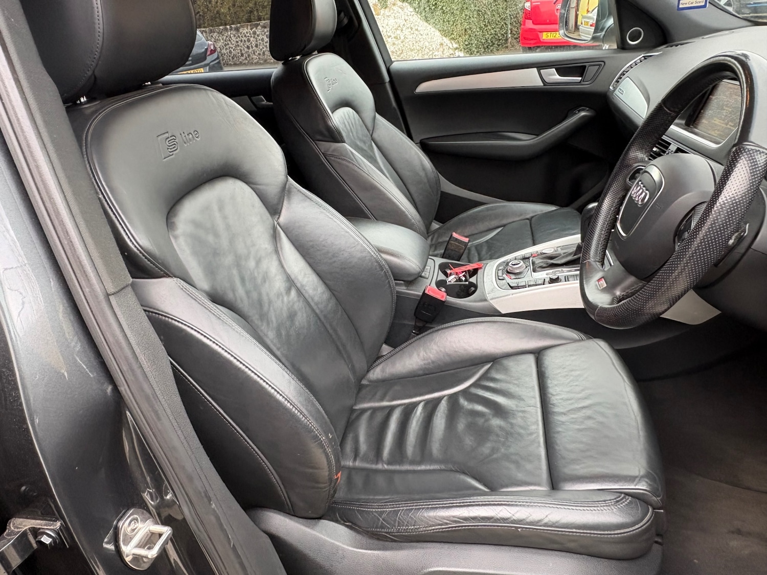 Used Audi Q5 2010 for sale - 77916867: Photo 2