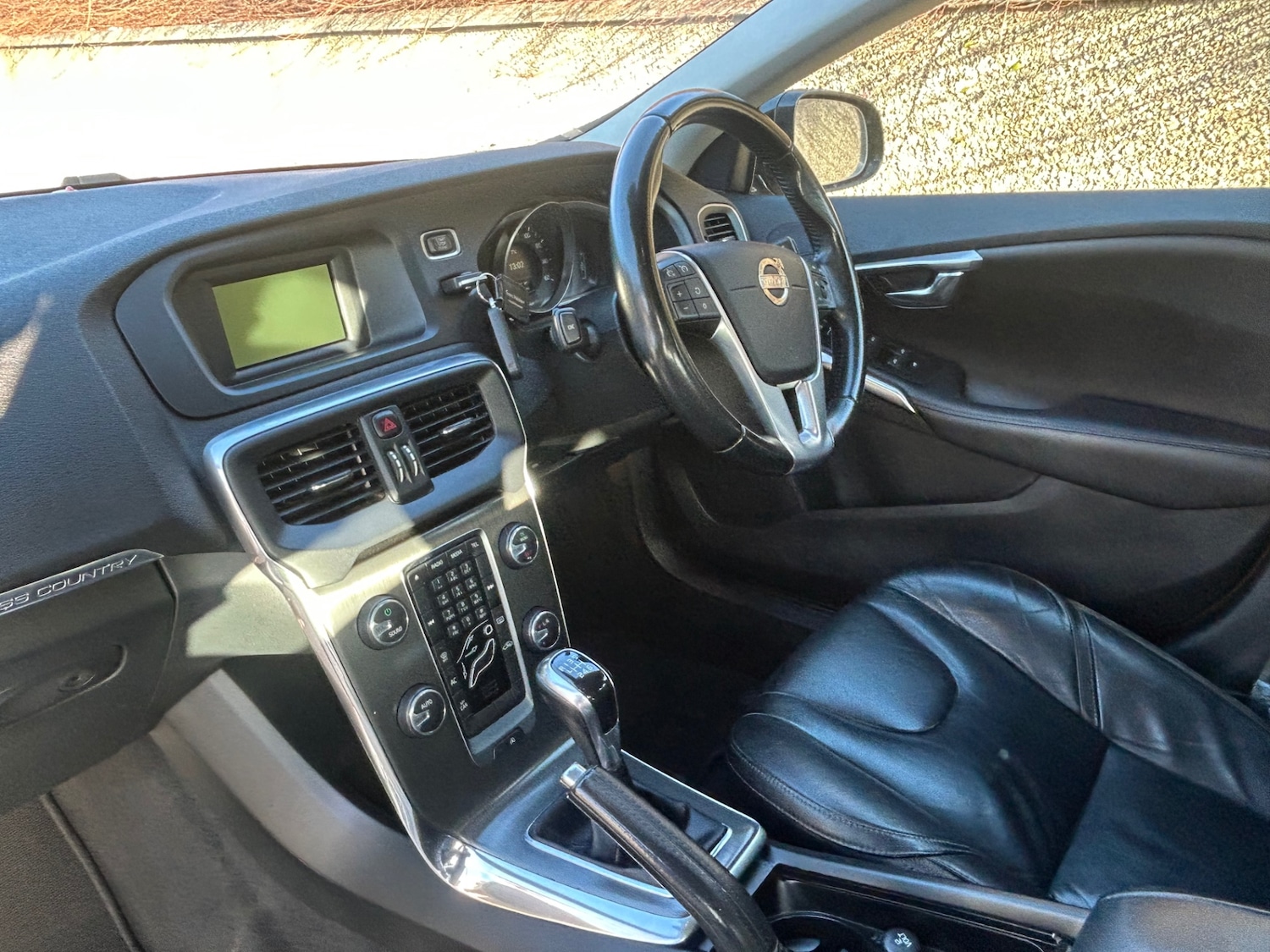 Used Volvo V40 2014 for sale - 77351242: Photo 5