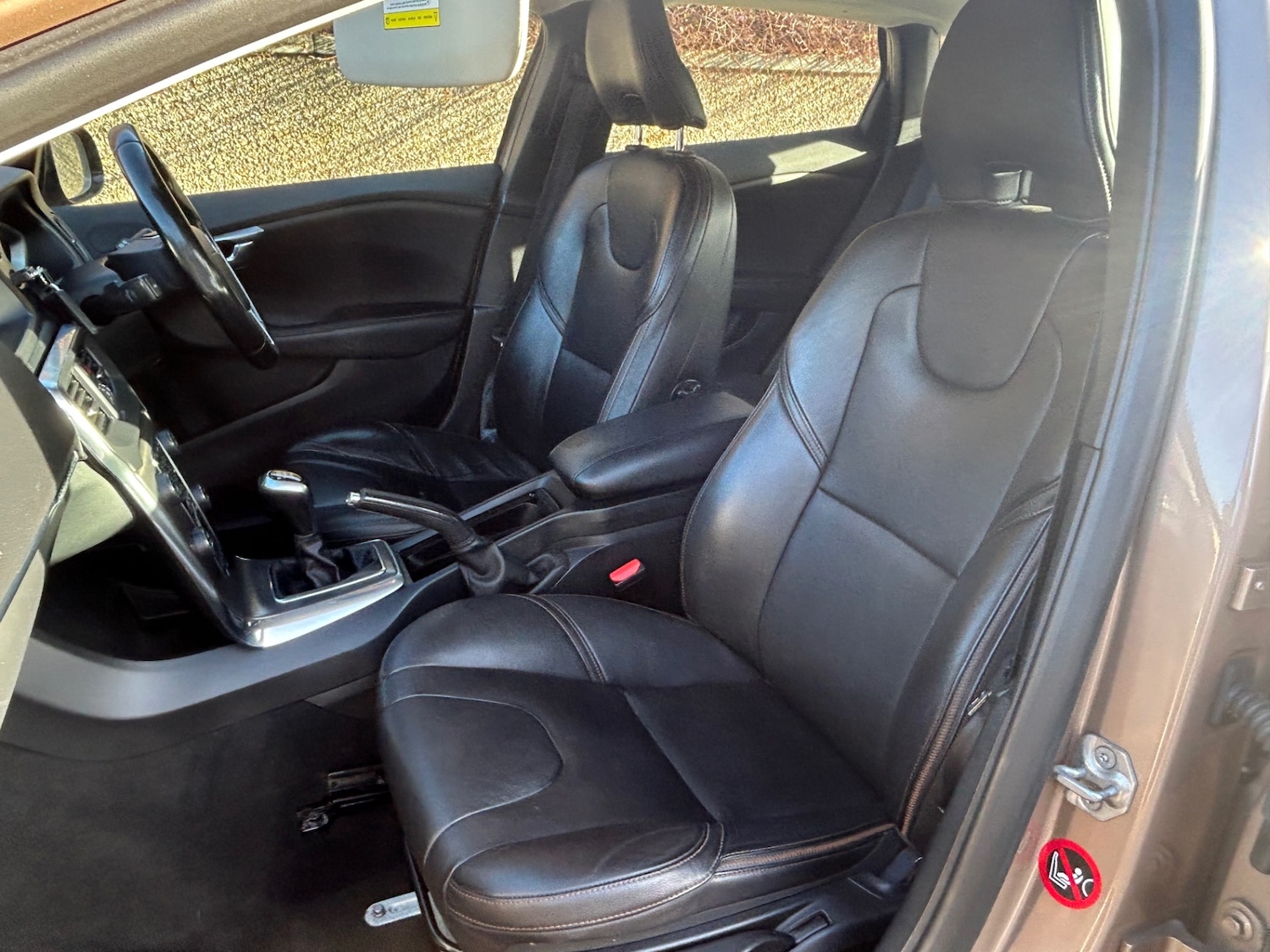 Used Volvo V40 2014 for sale - 77351242: Photo 6