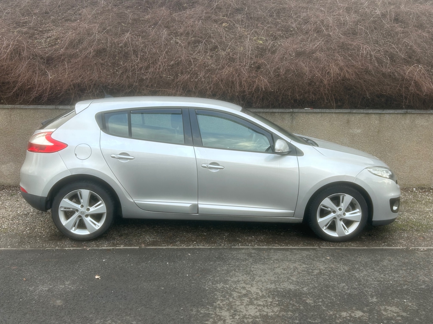 Used Renault Megane 2012 for sale - 77568728: Photo 2
