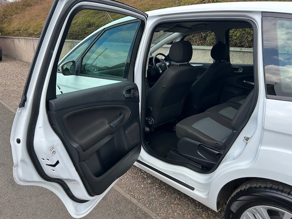 Used Ford S-Max 2014 for sale - 73988267: Photo 48