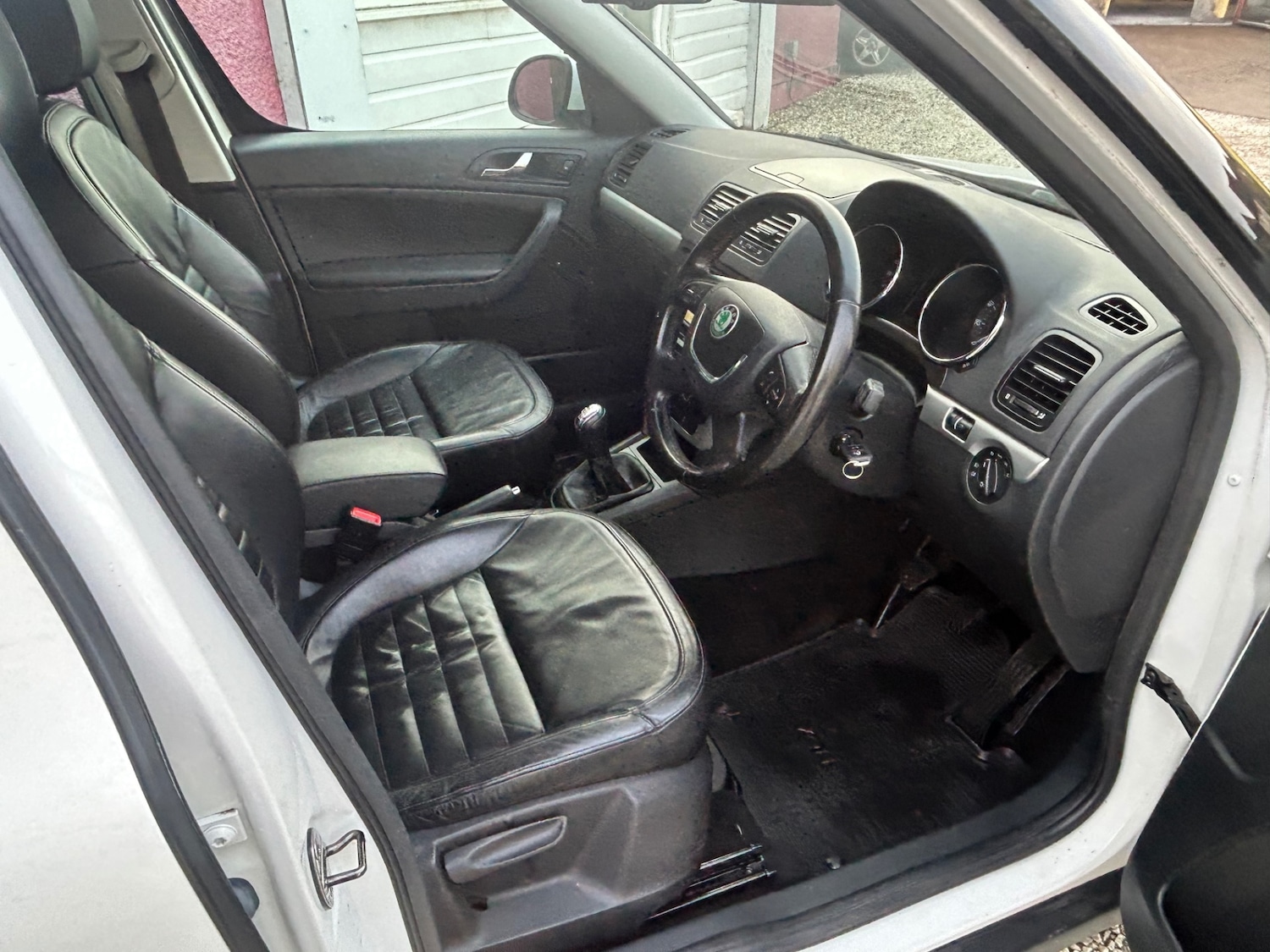 Used Skoda Yeti 2010 for sale - 77235421: Photo 13