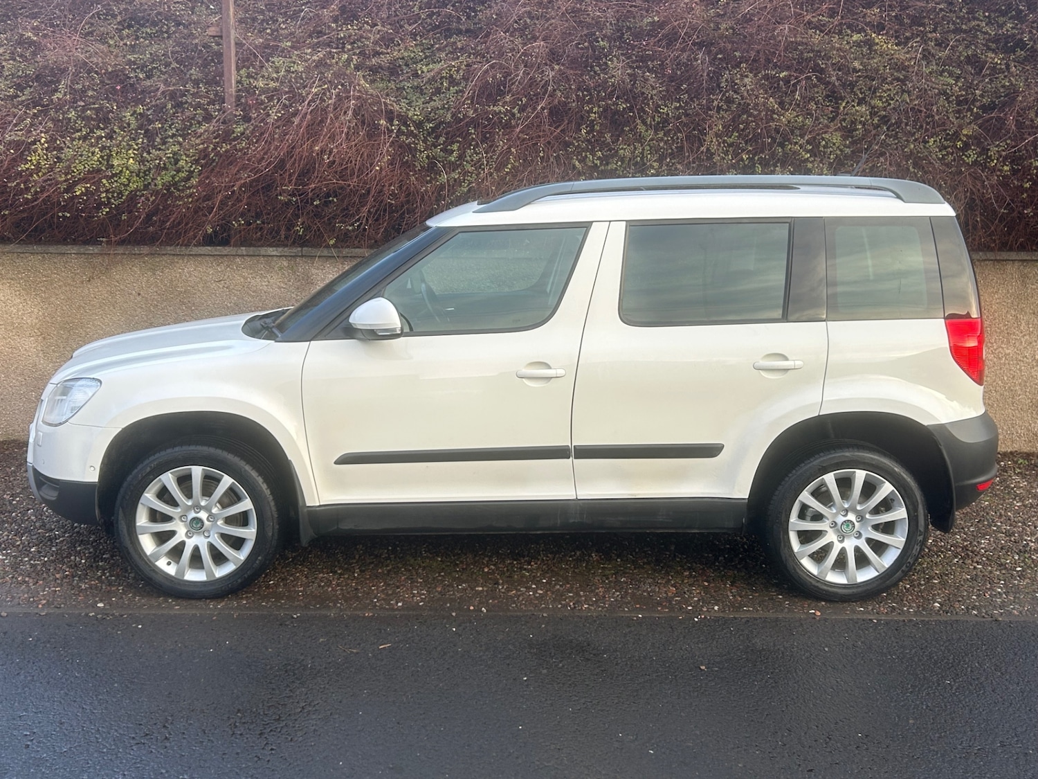 Used Skoda Yeti 2010 for sale - 77235421: Photo 3