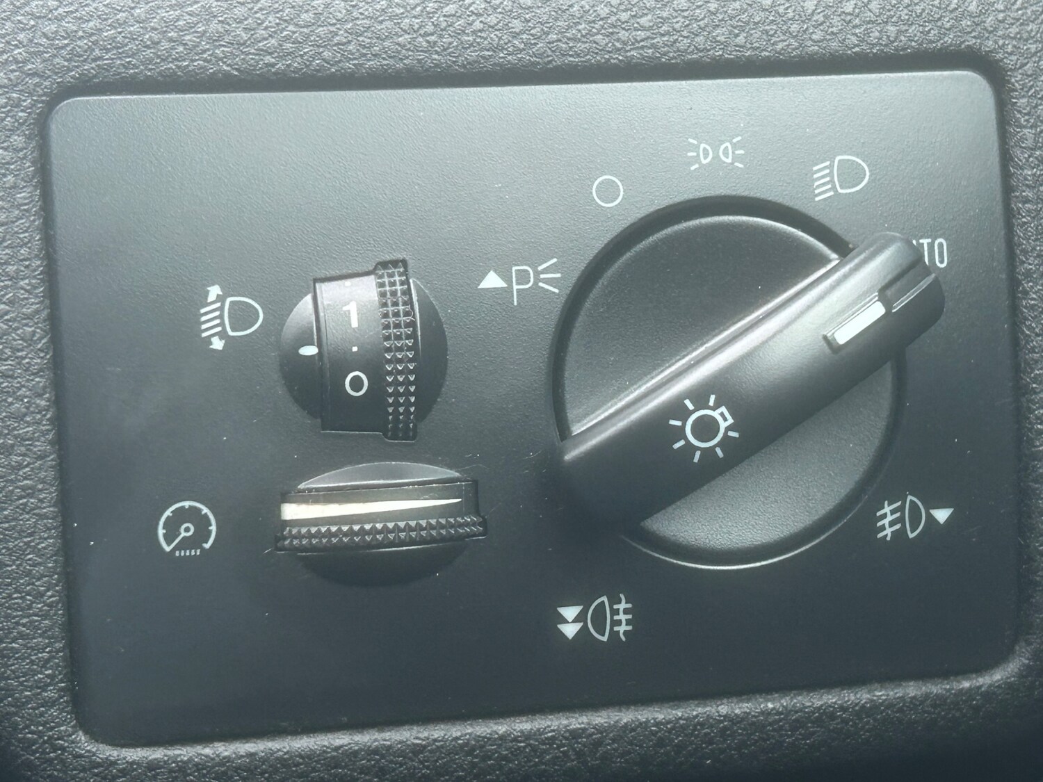 Used Ford Kuga 2010 for sale - 77353646: Photo 20