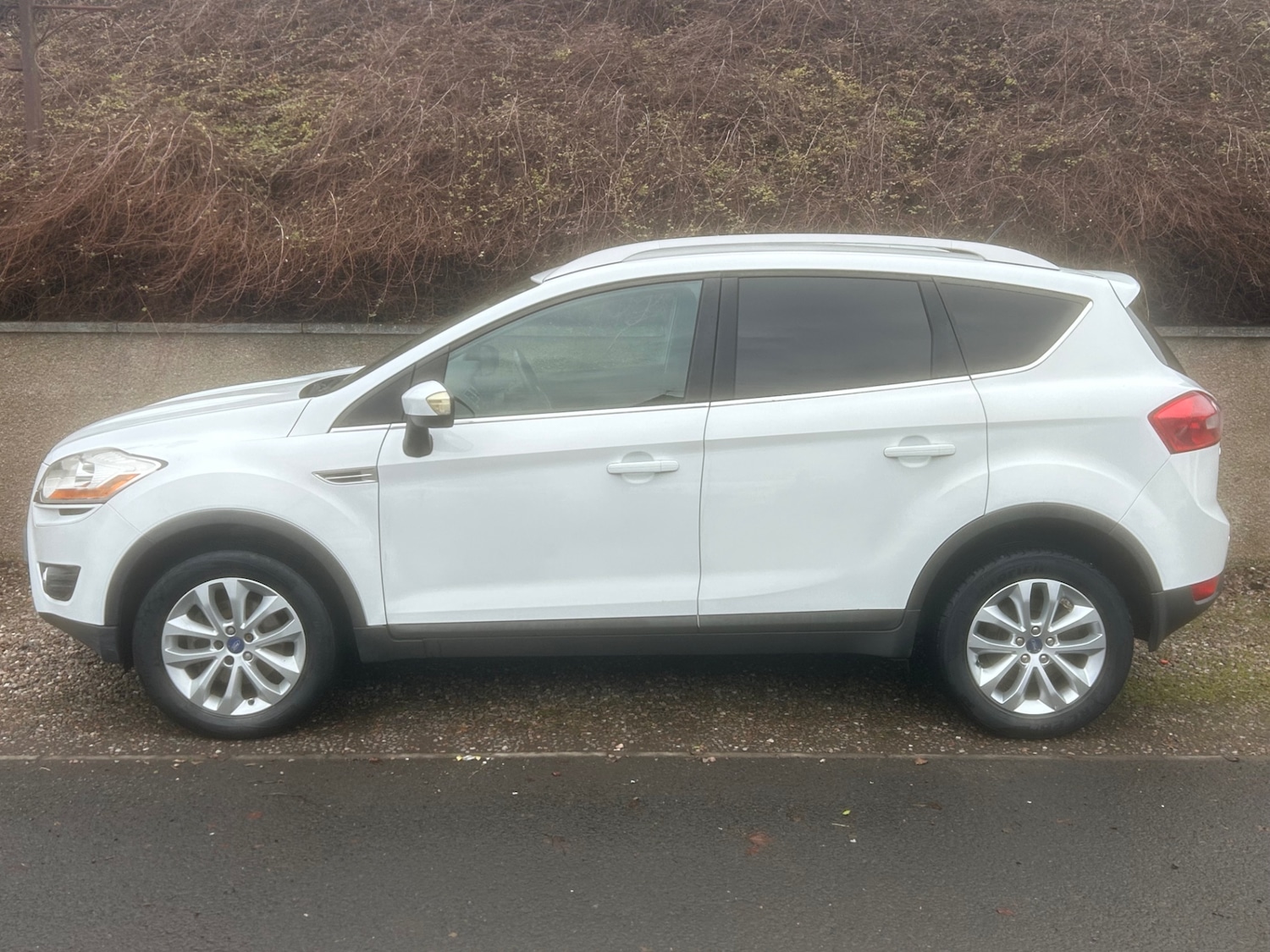 Used Ford Kuga 2010 for sale - 77353646: Photo 3
