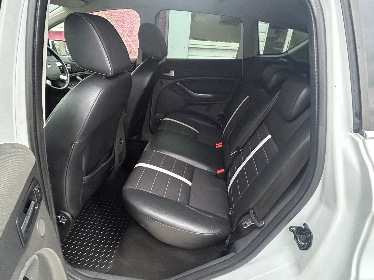 Used Ford Kuga 2010 for sale - 77353646: Photo 34