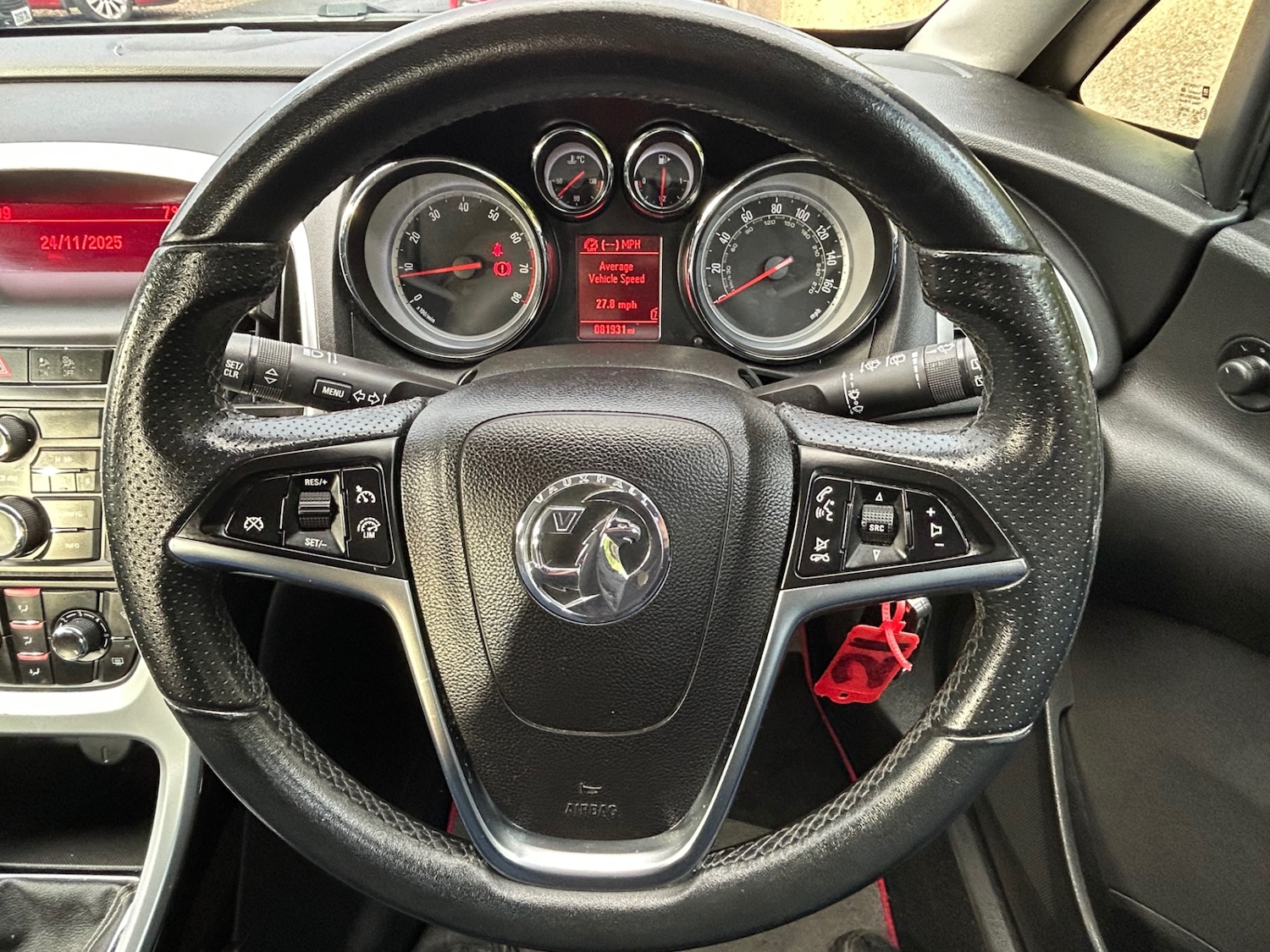 Used Vauxhall Astra 2013 for sale - 76682217: Photo 14