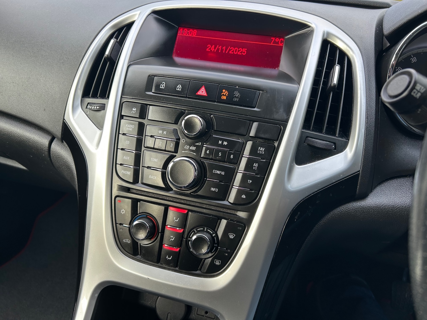 Used Vauxhall Astra 2013 for sale - 76682217: Photo 15