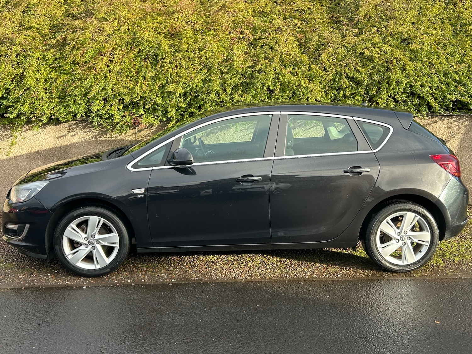 Used Vauxhall Astra 2013 for sale - 76682217: Photo 3