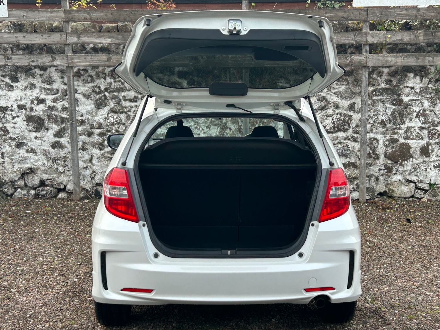 Used Honda Jazz 2015 for sale - 76464785: Photo 13