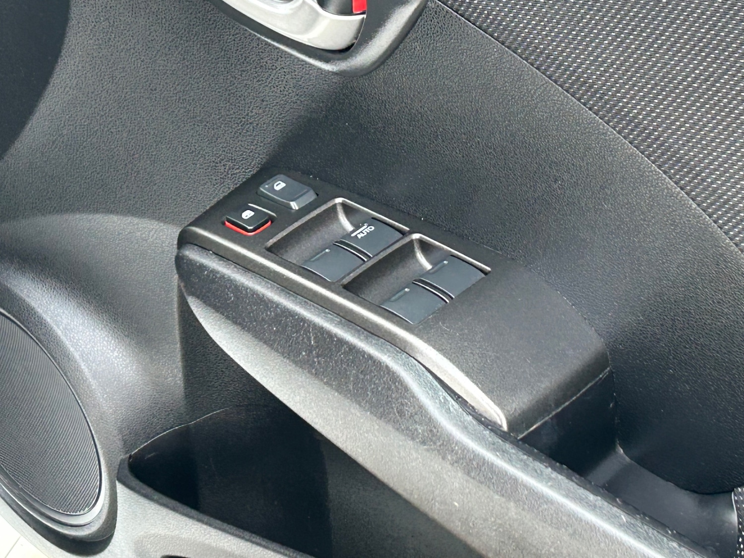 Used Honda Jazz 2015 for sale - 76464785: Photo 27