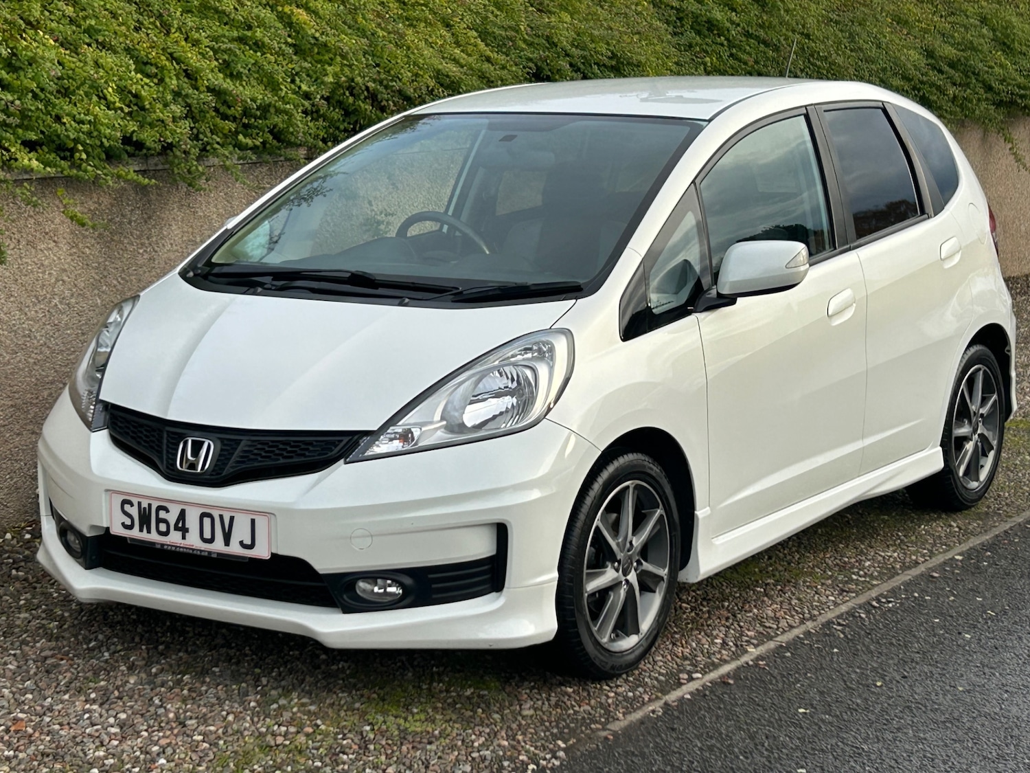 Used Honda Jazz 2015 for sale - 76464785: Photo 3