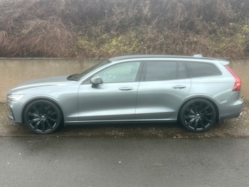 Used Volvo V60 2019 for sale - 77504596: Photo