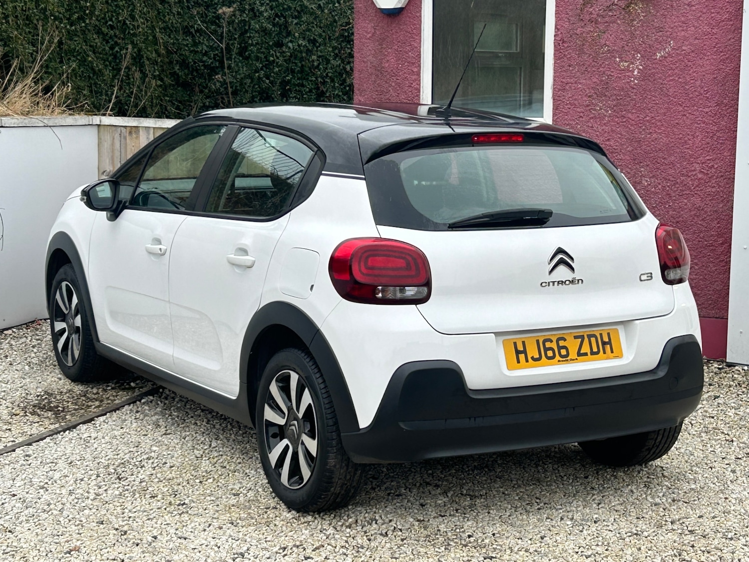 Vehicle 29