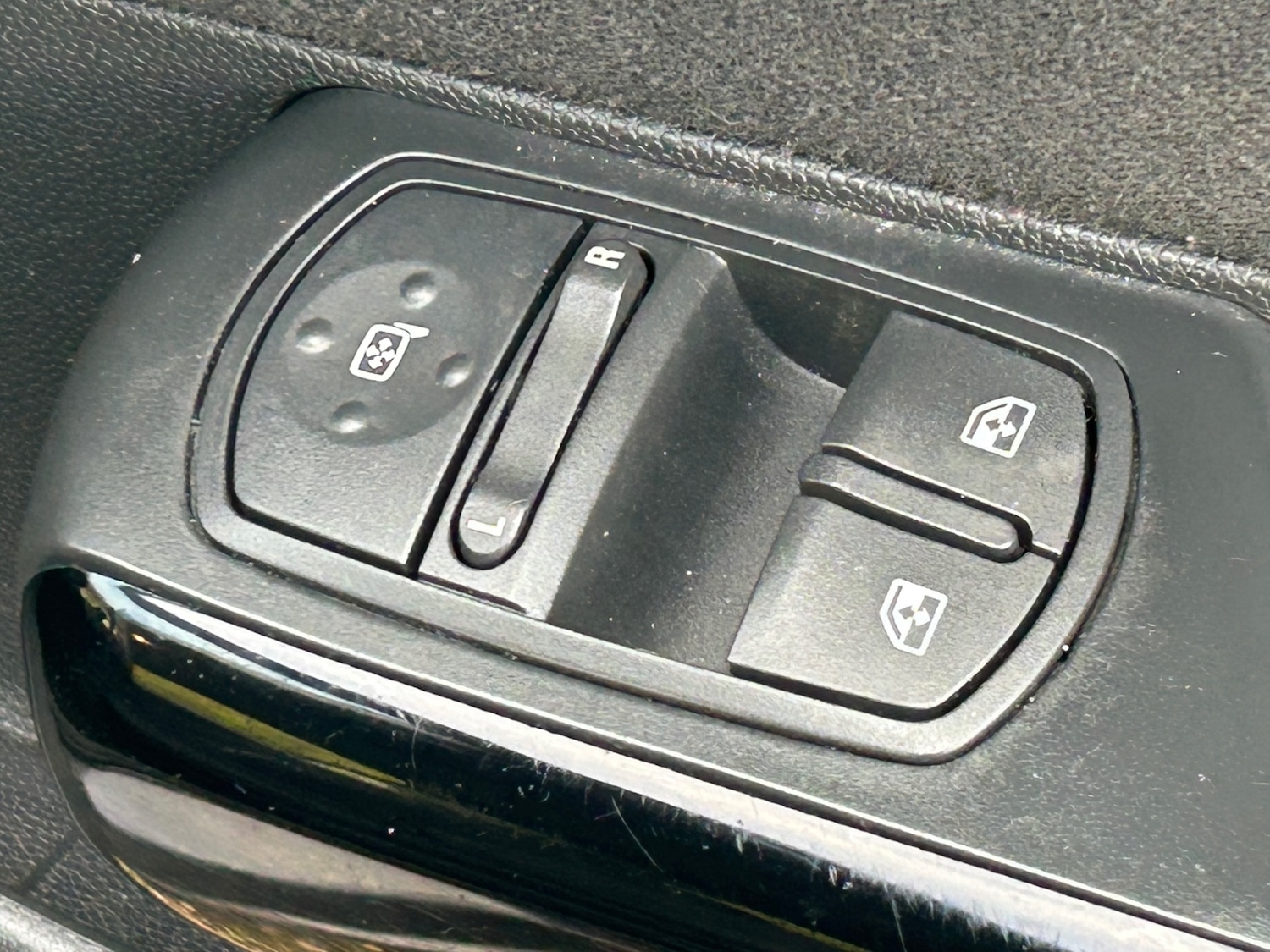 Used Vauxhall Corsa 2014 for sale - 76736529: Photo 18