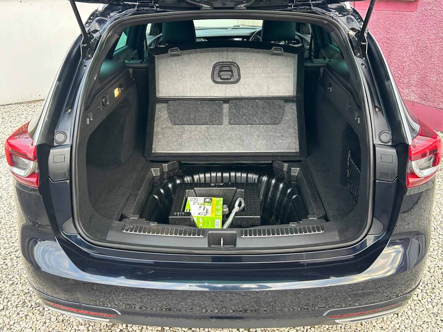 Used Vauxhall Insignia 2017 for sale - 76145777: Photo 32