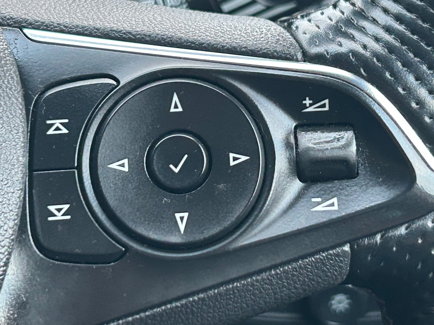 Used Vauxhall Insignia 2017 for sale - 76145777: Photo 37