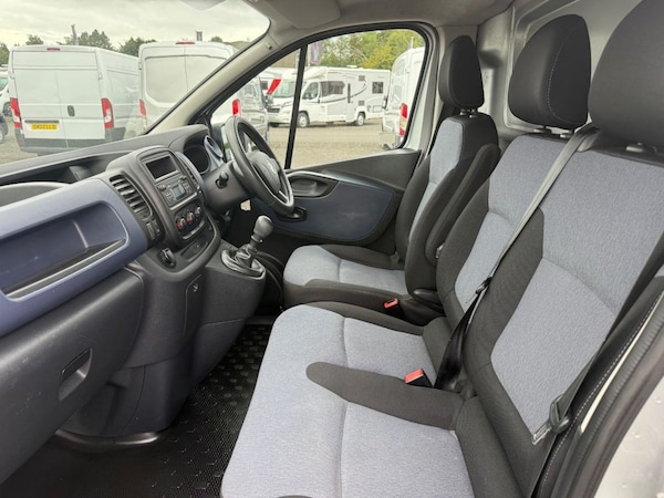 Used Vauxhall Vivaro 2019 for sale - 75693265: Photo 10
