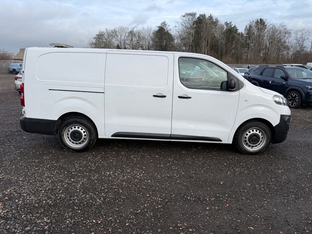 Used Vauxhall Vivaro 2022 for sale - 76909857: Photo 8
