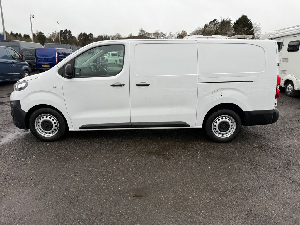 Used Vauxhall Vivaro 2022 for sale - 77849660: Photo 4