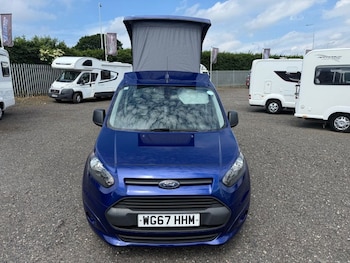 Used Ford Grand Tourneo Connect 2017 for sale - 78986130: Photo