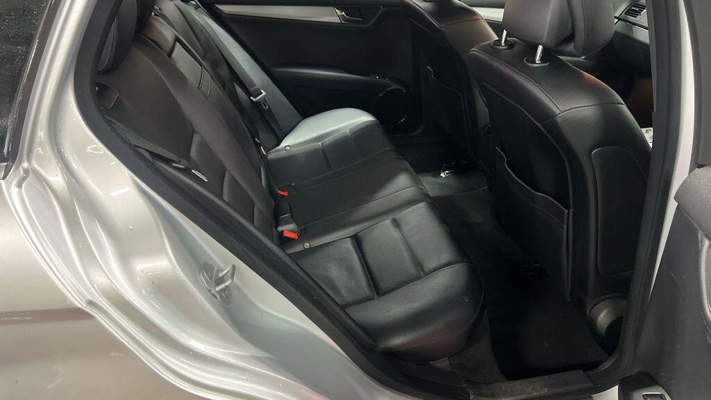 Used Mercedes-Benz C Class 2011 for sale - 76499711: Photo 4