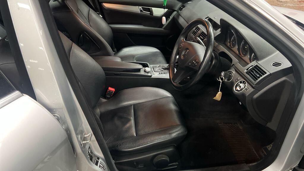Used Mercedes-Benz C Class 2011 for sale - 76499711: Photo 5