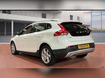 Used Volvo V40 Cross Country 2013 for sale - 76433377: Photo